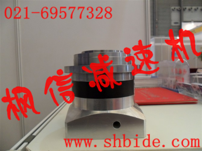 NMRV系列鋁合金蝸輪蝸桿減速機(jī)：RV25/RV30/RV40/R
